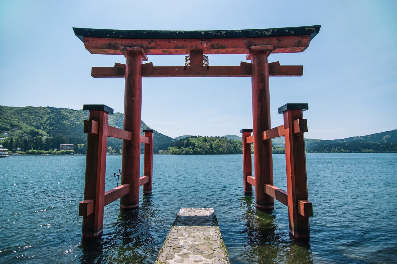 ①箱根観光穴場スポット：箱根神社